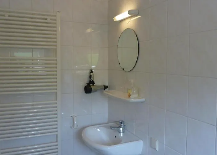 Bed & Breakfast Landgoed Overbetuwe 'heerlijkheid Heteren' *