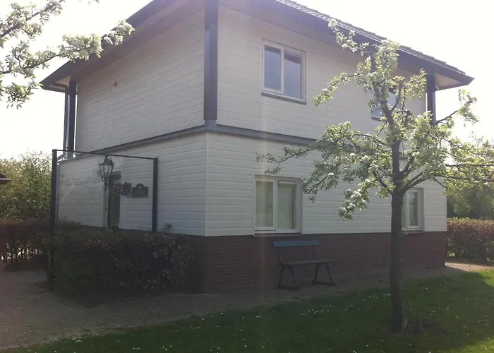 Landgoed Overbetuwe 'heerlijkheid Heteren' Bed & Breakfast *