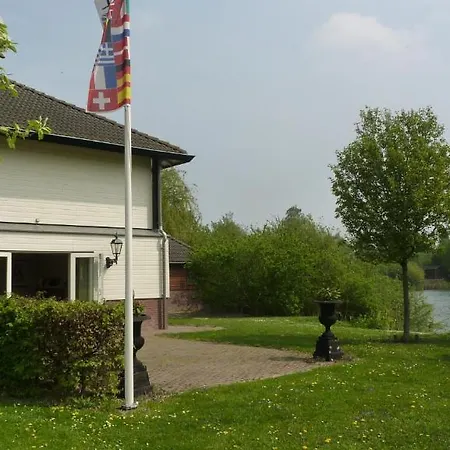 Nocleg ze śniadaniem Landgoed Overbetuwe 'heerlijkheid Heteren' *