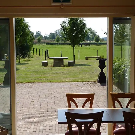 Landgoed Overbetuwe 'heerlijkheid Heteren' Bed & Breakfast Heteren